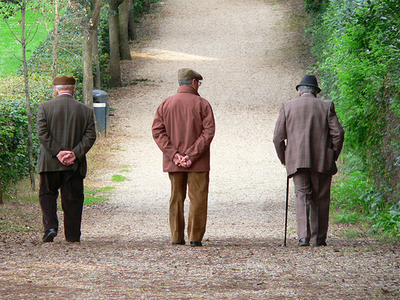 Pensionati a passeggio